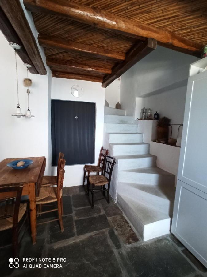 Traditional Stone House With Breathtaking View Serifos Town Екстер'єр фото